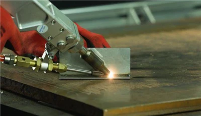 Masalah penyimpangan termal dalam pemrosesan laser daya tinggi