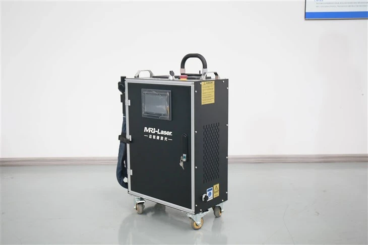 200W Luggage Type Laser Cleaning Machine For Paint And Rust Removal